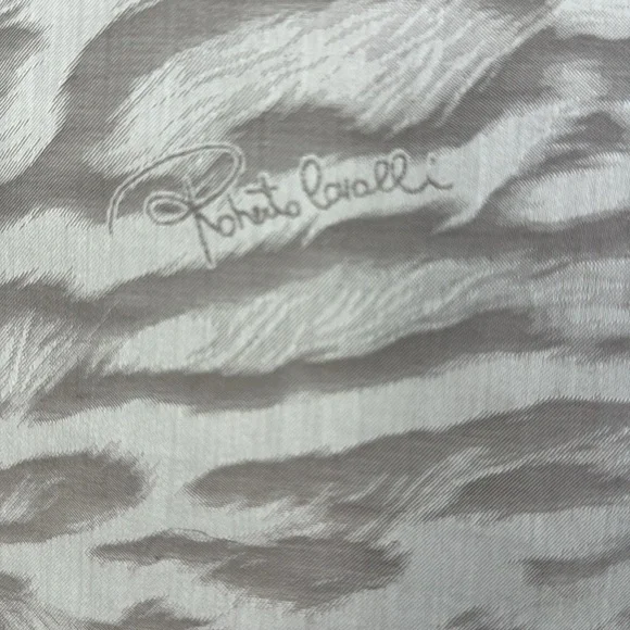 ROBERTO CAVALLI NWT NEW WITH TAG GRAY WHITE BLACK LARGE LEOPARD ACCENT PILLOW - Picture 4 of 11